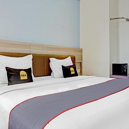 Townhouse Oak Jp Hotel Jakarta Extérieur photo