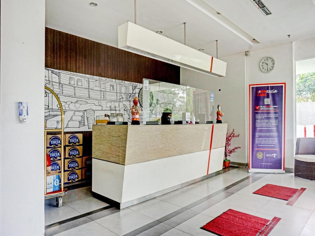Townhouse Oak Jp Hotel Jakarta Extérieur photo