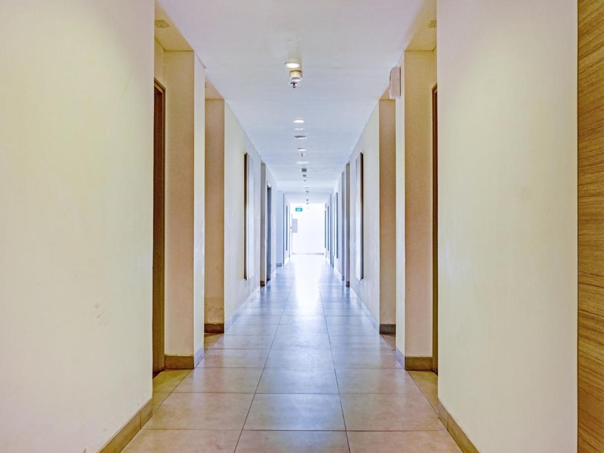 Townhouse Oak Jp Hotel Jakarta Extérieur photo