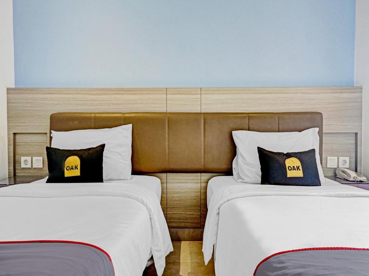 Townhouse Oak Jp Hotel Jakarta Extérieur photo