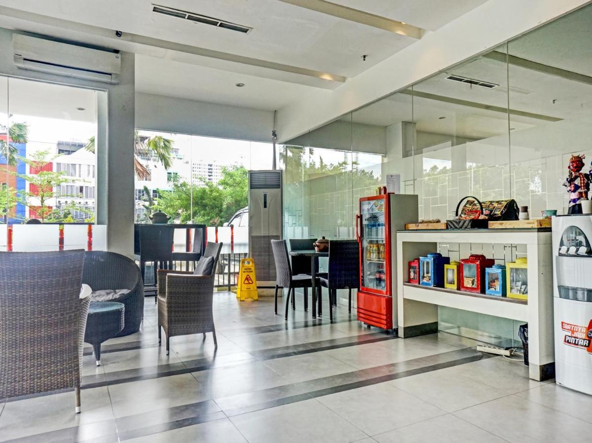 Townhouse Oak Jp Hotel Jakarta Extérieur photo