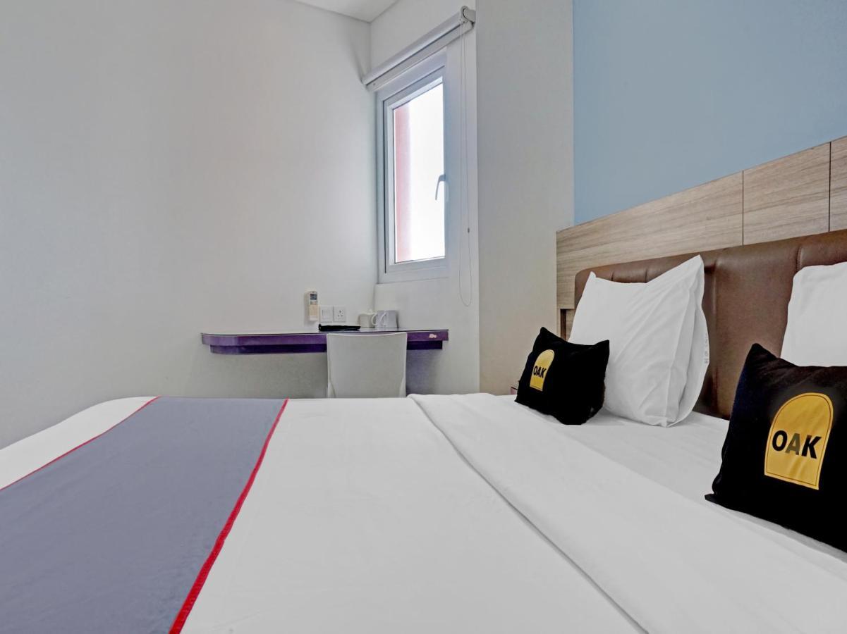 Townhouse Oak Jp Hotel Jakarta Extérieur photo