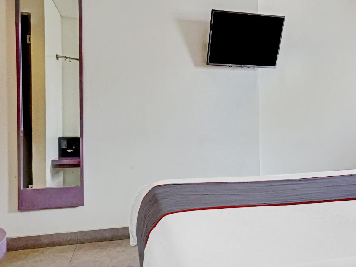 Townhouse Oak Jp Hotel Jakarta Extérieur photo