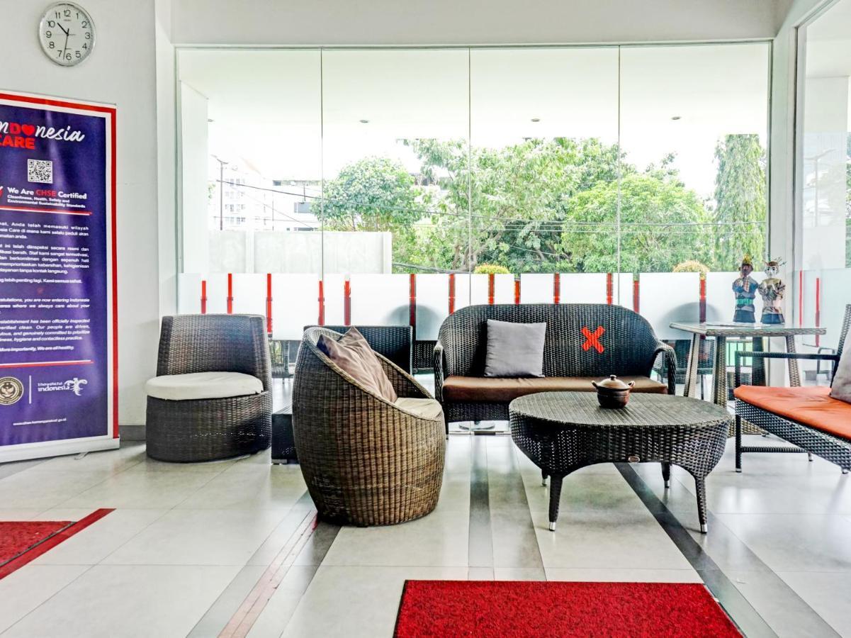 Townhouse Oak Jp Hotel Jakarta Extérieur photo